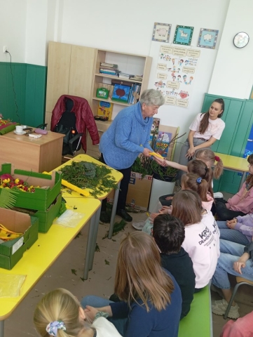 Pokaz wykonywania palm wielkanocnych (1)