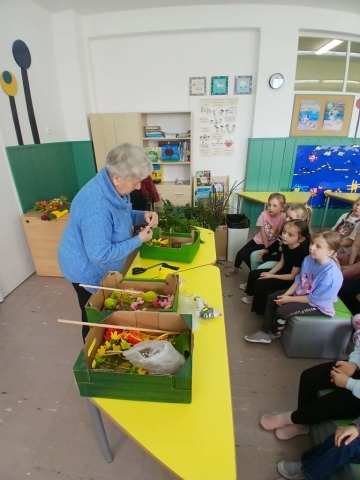 Pokaz wykonywania palm wielkanocnych (2)