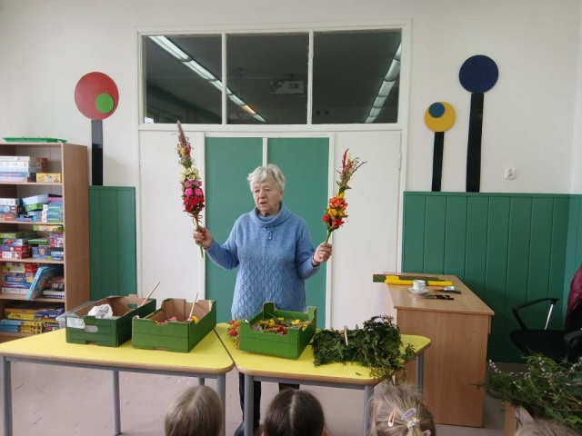 Pokaz wykonywania palm wielkanocnych (3)